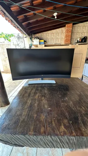 Monitor KBM MG900