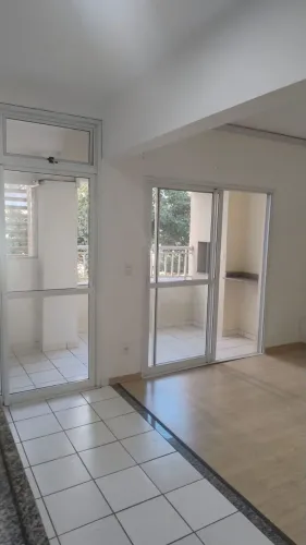 Apartamento à venda na Zona 02 em Maringá | 74 m² com suíte