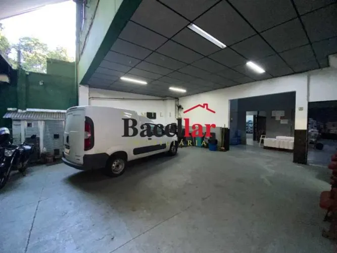Galpão : / Comercial / Riachuelo