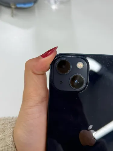 Vendo iPhone 13 azul ?
