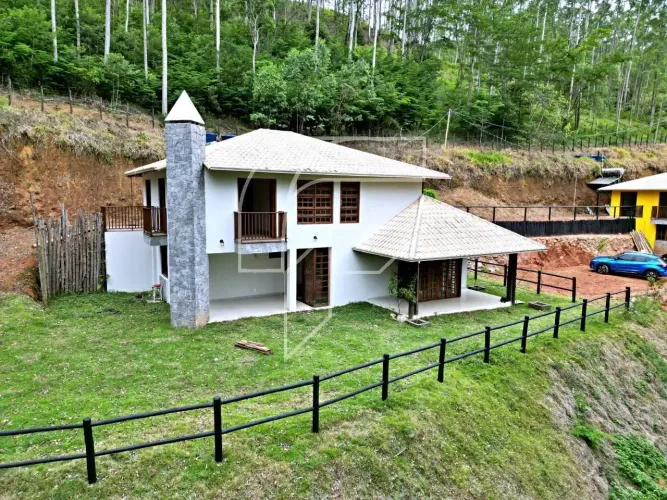 Imóvel para venda tem 1600 metros quadrados com 3 quartos em Buenos Aires - Guarapari - ES