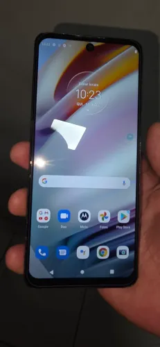 VENDO CELULAR MOTOROLA MOTO G60 AZUL COM CAPA E PELÍCULA NOVOS E CABO COM CARREGADOR