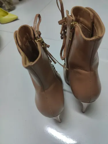 Bota Tam 35 Luiza Barcellos 