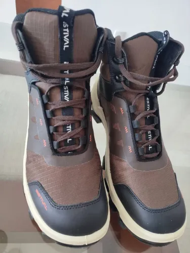 Vendo bota de segurança Stival, tamanho 44