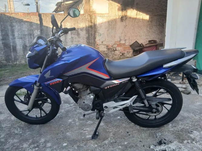 Moto titan 2018.