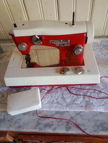 Máquina de costura infantil