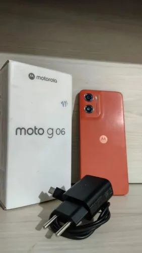 Vendo um celular Moto G06