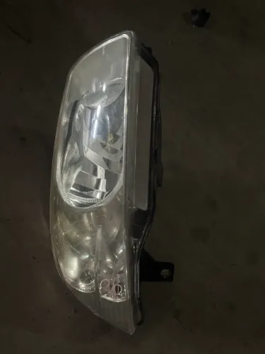 Farol Paralelo Dianteiro Direito Siena El 2015