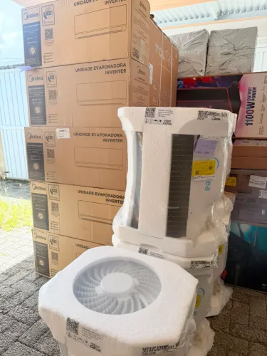 Ar-Condicionado Split 9.000 BTUs AI AirVolution Midea LACRADO ( dividimos até em 12x )