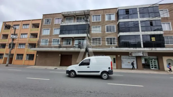 Apartamento com 03 quartos no Centro de Joinville.
