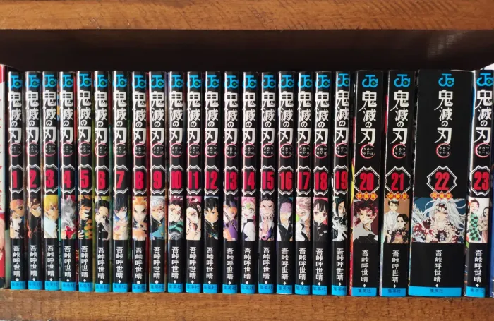 (Japonês) Coleção Completa Mangá Demon Slayer + Versões Especiais com brindes.