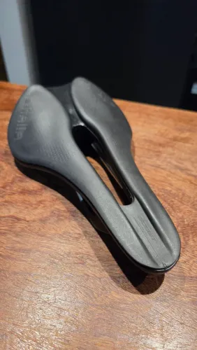 Selim Selle Italia Model X Superflow L3 145mm - MTB Estrada Gravel - Zero sem uso