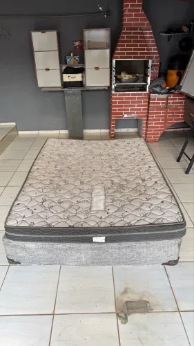 Cama de Casal com Colchão
