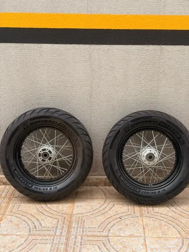 Par de Rodas Originais Harley Heritage 2021+ c/ Pneus Michelin Commander III