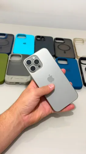 Vende-se Celular IPhone 16 pro Max 256gb Semi Novo