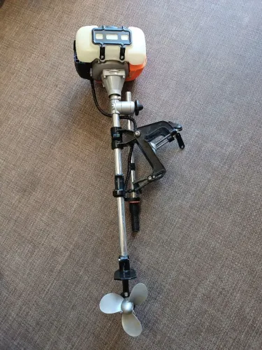 Rabeta/motor de barco Vulcan -  3.5 Hp 62 cc.