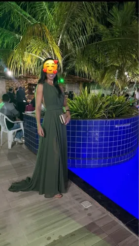 Vestido de Madrinha Verde Oliva Mil Formas ? Koji Store | Usado 1x