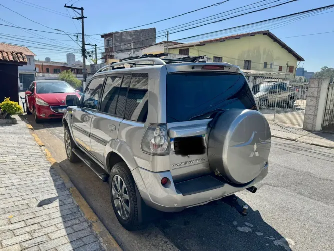 Mitsubishi Pajero TR4 2.0/ 2.0 Flex 16V 4X4 Aut. 2013