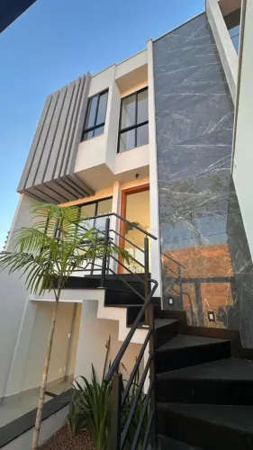 Triplex com ampla area de lazer a venda no Morada do Vale II em Governador Valadares