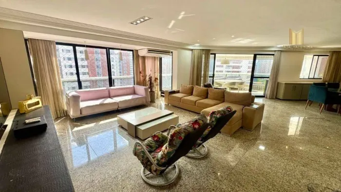 Apartamento no ed. Leningrado com 3 dormitórios à venda, 240 m² por R$ 2.000.000 - Meirele