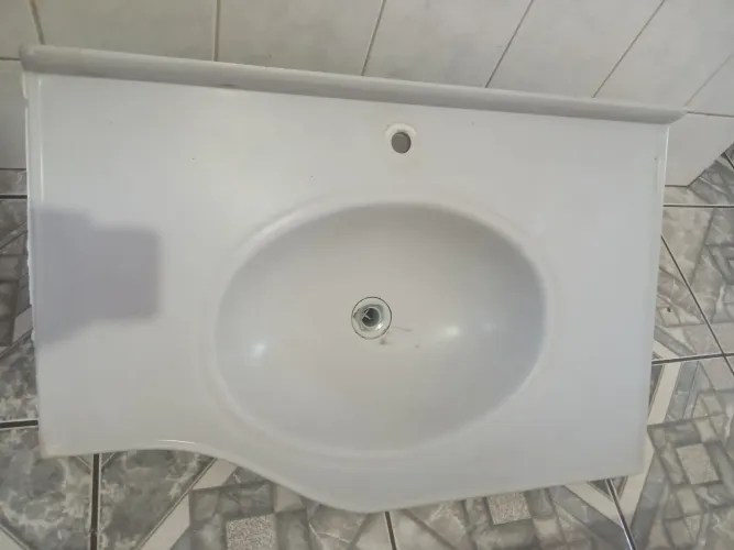 Vendo pia de banheiro branco 150 cada as 2 por 200