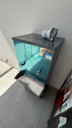 Bebedouro Frisbel 50 litros 220v novo outlet 