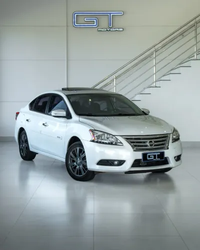 Nissan Sentra SL 2.0/ 2.0 Flex Fuel 16V Aut. 2016