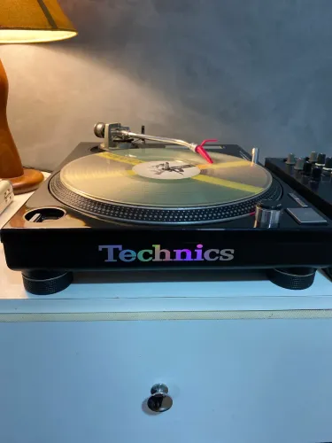 Toca disco technics mk2