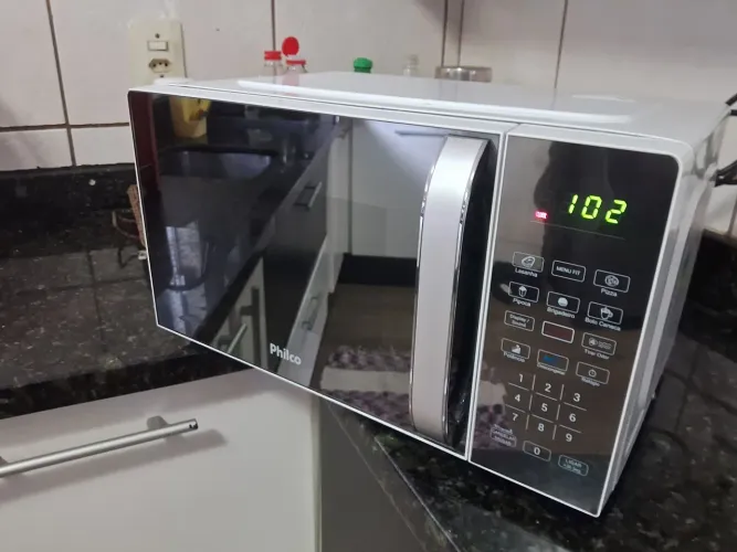 MICROONDAS 21 L SEMINOVO ENTREGA INCLUÍDA