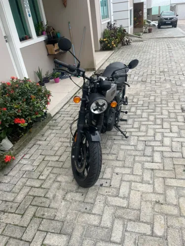 Hunter 350 - 2025 - Único Dono ?