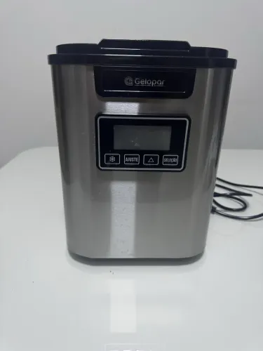 Vendo Máquina de Gelo Gelopar 12kg