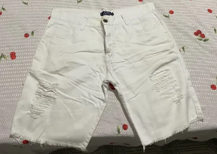 Roupas masculinas e femininas, acesse o perfil