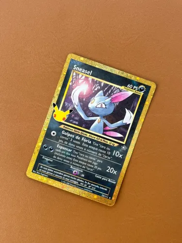 Carta Pokemon Sneasel Celebração de 30 Anos (25/30)