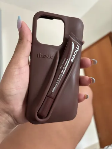 Capa de celular usada da Rhode iPhone 15 pro, e gloss novo