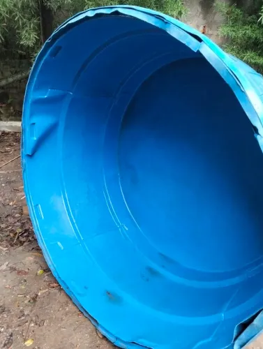 Caixa d'água 1500 litros, são 2 caixas