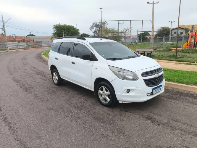 Chevrolet Spin LT 1.8 8V Econo.flex 5P Mec. 2012