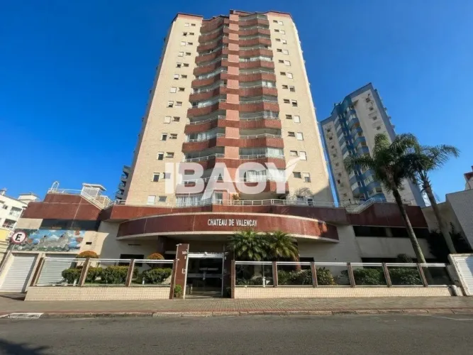Excelente Apartamento 3 dormitório(s) em Canto - Florianópolis