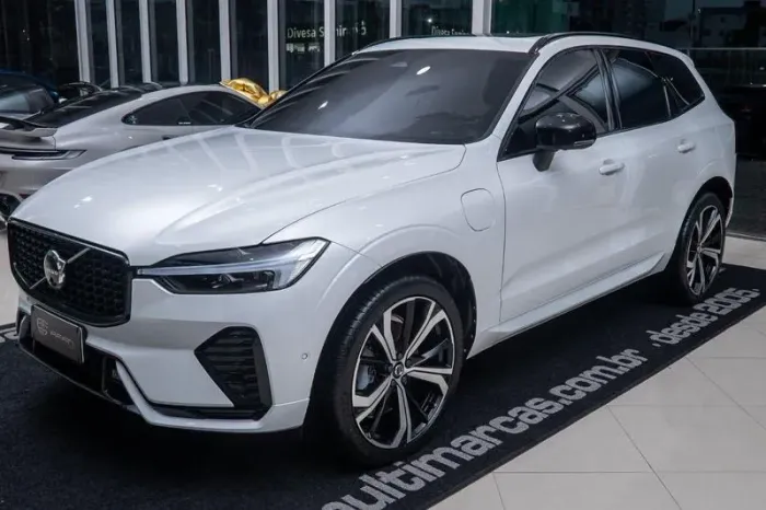 Volvo XC-60 T-8 Ultim.dark 2.0 AWD (híbrido) 2024