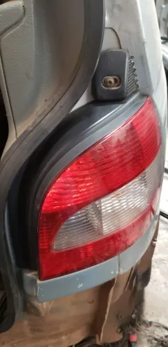 Lanterna traseira direita Renault Scenic 2002