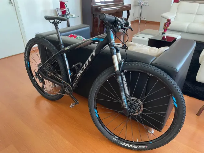 Bicicleta Scott Scale 940