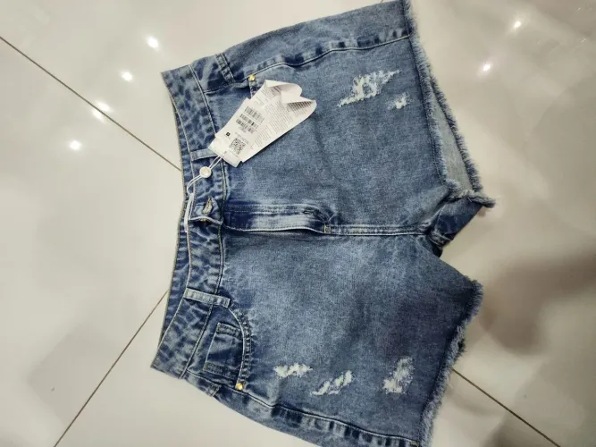 Short T 42 novo carmen steffens