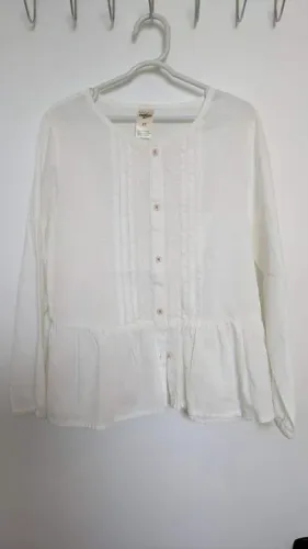 Blusa branca em algodão para menina