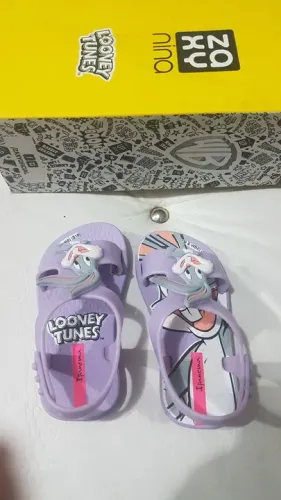 Sandálias Infantil Feminina Looney Tunes Lilás