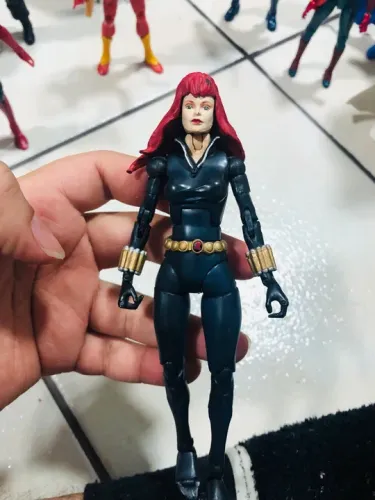 Viúva negra marvel Legends 