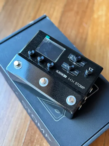 Pedaleira HX Stomp Line 6