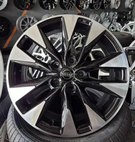 Jogo de rodas Sentra SL aro 17 5x114