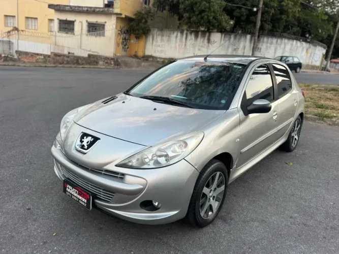 Peugeot 207 XR Sport 1.4 Flex 8V 3P 2013