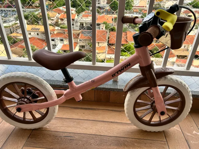 Bicicleta de equilíbrio decatlon