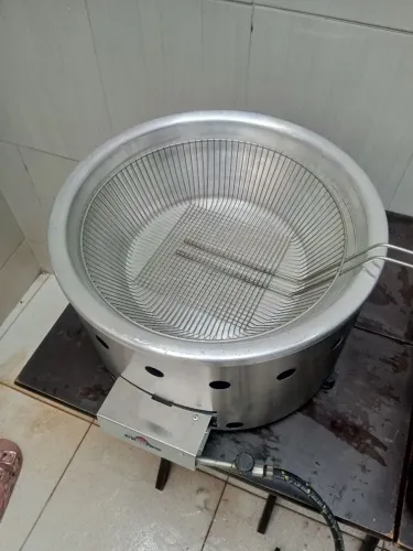 Vendo uma fritadeira a gás 