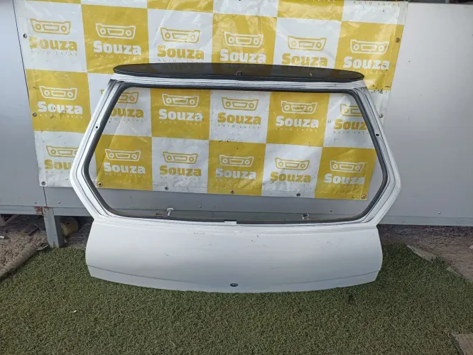 Tampa traseira Palio 2000/2001/2002/2003